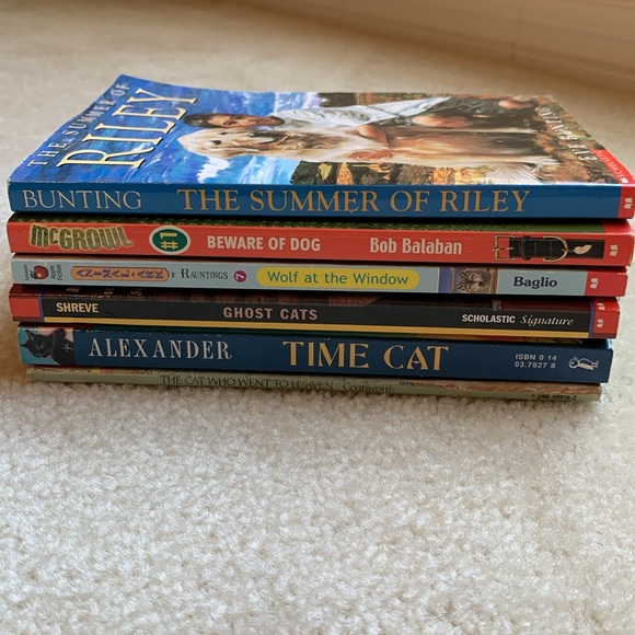 6 Dogs and Cats Children’s Paperback Books, upper diversionary reader - Picture 15 of 16